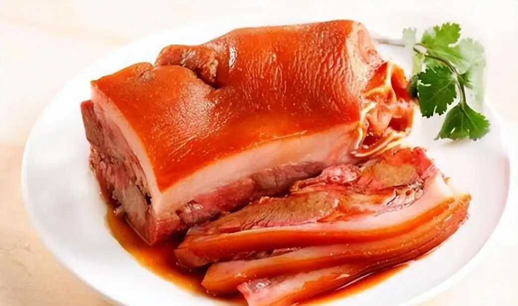 熟食鹵肉包裝機:食品加工企業盒裝保鮮新選擇