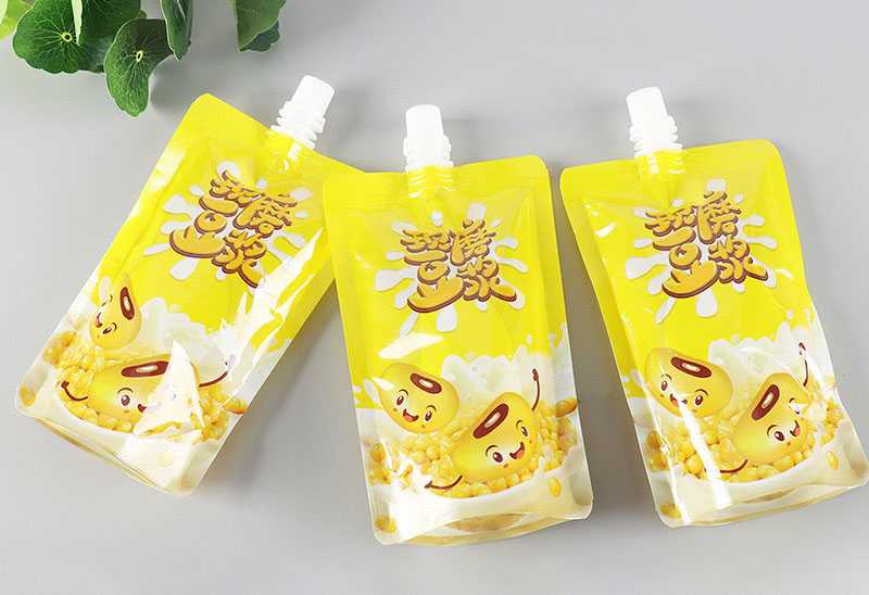 一站式高效灌裝解決方案：自立袋、吸嘴袋、斜嘴袋灌裝機